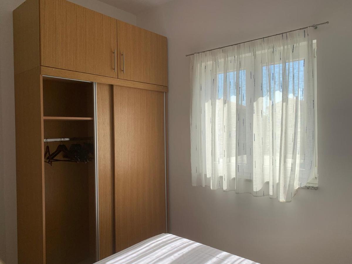Apartment Klara Крк Экстерьер фото
